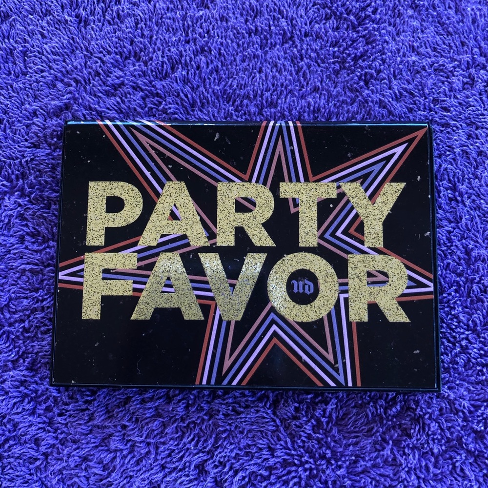 Urban Decay Party Favor Eyeshadow Palette
